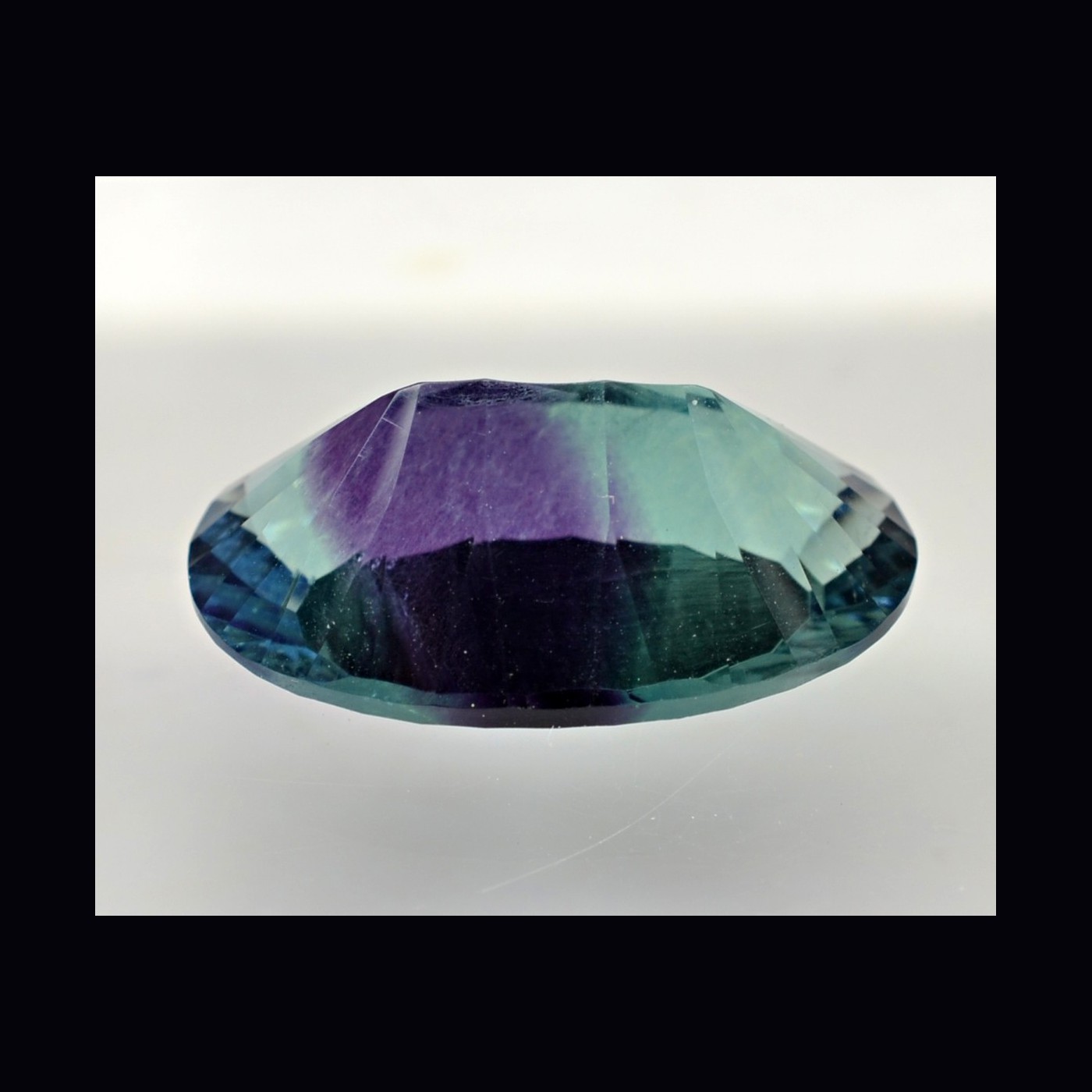 Fluorite Bicolor 11 17 Ct The Beauty In The Rocks